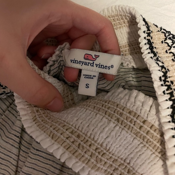 Vineyard Vines women’s off the shoulder blouse - Picture 3 of 3